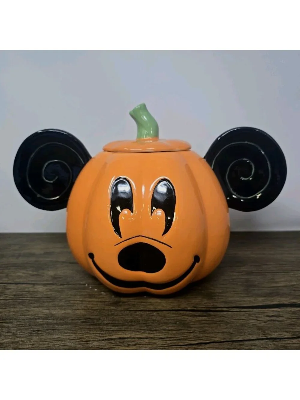 Disney Mickey Mouse Halloween Jack o Lantern Pumpkin Ceramic Cookie Jar Canister